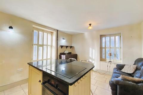 2 bedroom cottage for sale - The Parade, Pembroke