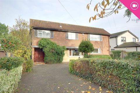 4 bedroom detached house for sale, Elveley Drive, West Ella