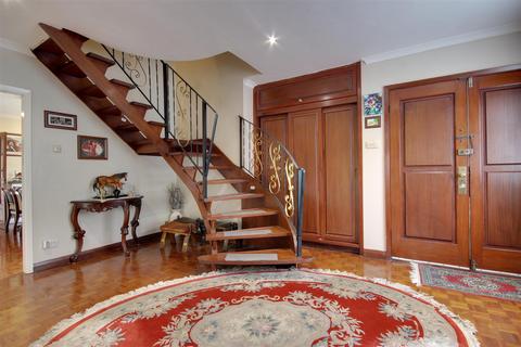 54 Elveley Drive, West Ella, Hull, HU10 7RY