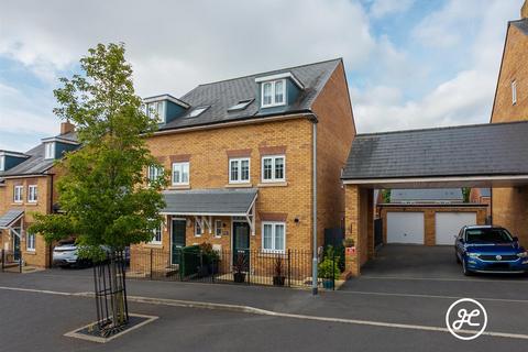 3 bedroom semi-detached house for sale, Batt Drive, Taunton TA2