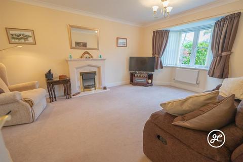 52 Avill Crescent, Taunton, TA1 2PL