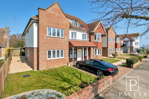 2 bedroom apartment for sale, Winchester Road, Frinton-On-Sea