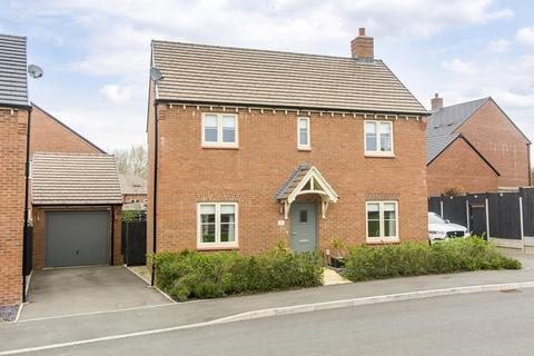 3 bedroom detached house for sale, Valley Close, Lutterworth