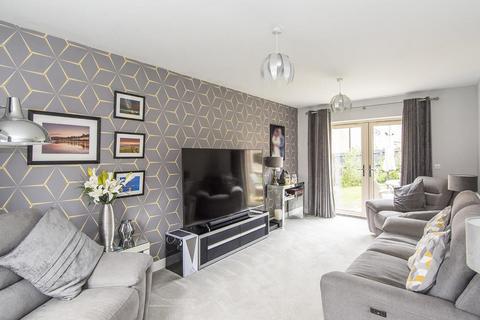 3 bedroom detached house for sale, Valley Close, Lutterworth