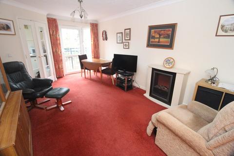 1 bedroom retirement property for sale, Saxon Court, Queen Street, HITCHIN, SG4