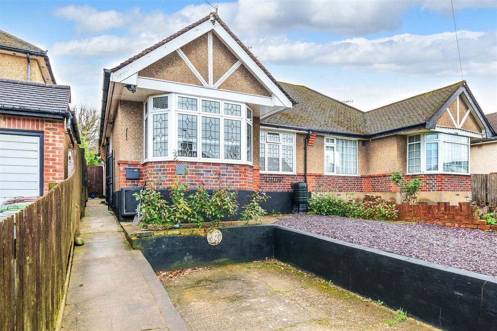 Herkomer Road, Bushey WD23 2 bed bungalow £549,950