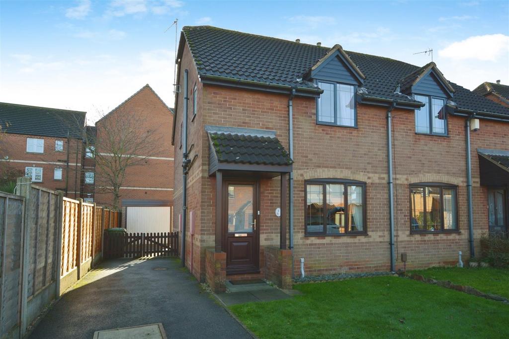Rosemount Drive, Scunthorpe 3 bed semidetached house for sale £140,000