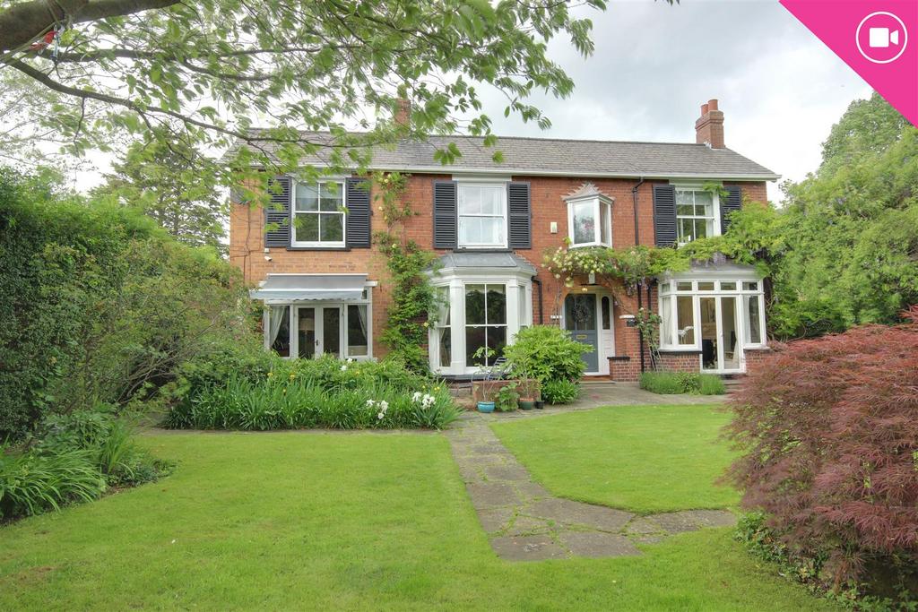 Great Gutter Lane East, Willerby 6 bed cottage for sale £725,000