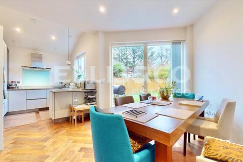 1 Rainbird Close, Wembley, HA0 1FU