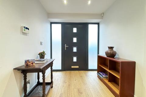 Courtlands Aston Road, Bampton, OX18 2AF