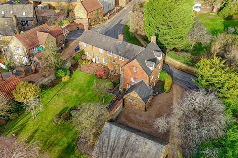 5 bedroom detached house for sale - Quinton Road, Wootton, Northampton