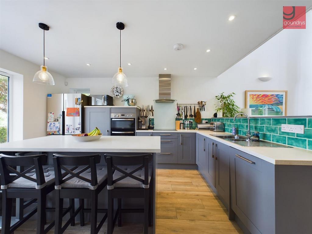 Trevaunance Road, St. Agnes 4 bed detached house for sale £800,000