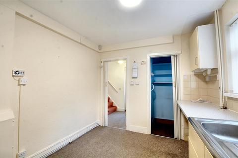 35 Cantrell Road, Nottingham, NG6 9AQ