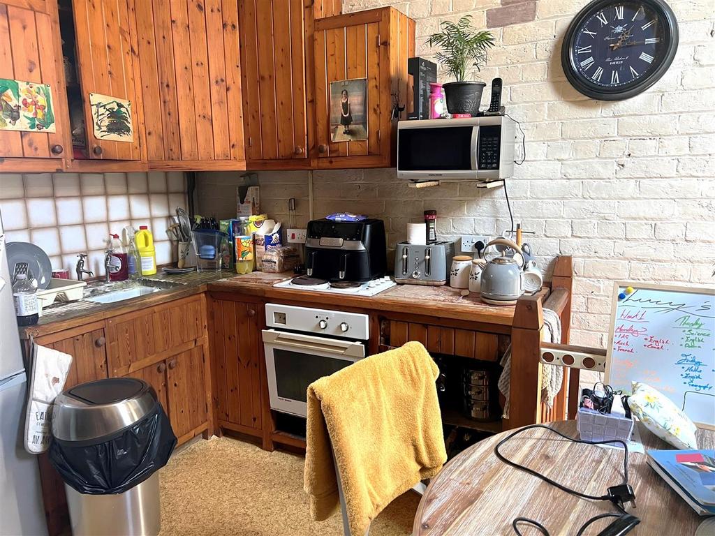 Kitchen.jpg
