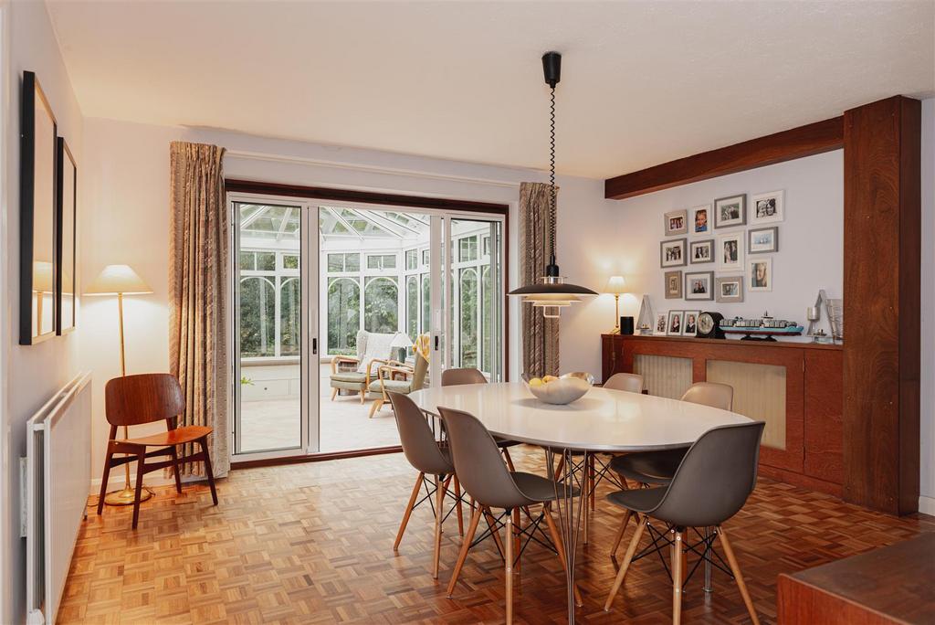 Raglan Road, Reigate 4 bed detached house for sale £1,250,000