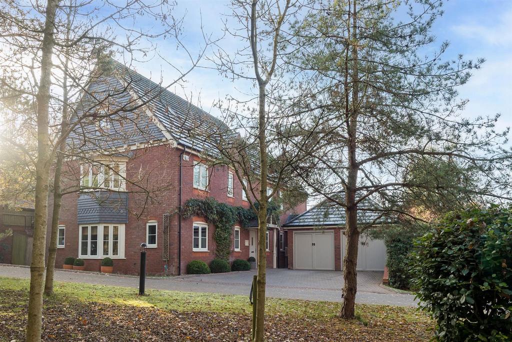Badger Brook Lane, Astwood Bank, Redditch 5 bed detached house for sale