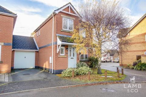 3 bedroom detached house for sale, Barrell Close, Colchester CO7
