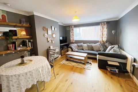 153 Chesford Crescent, Warwick, CV34 5PP