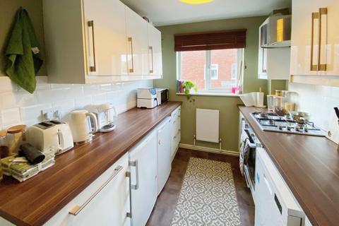 153 Chesford Crescent, Warwick, CV34 5PP