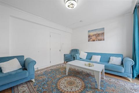 3 bedroom flat for sale, Milton Grove, London, N16