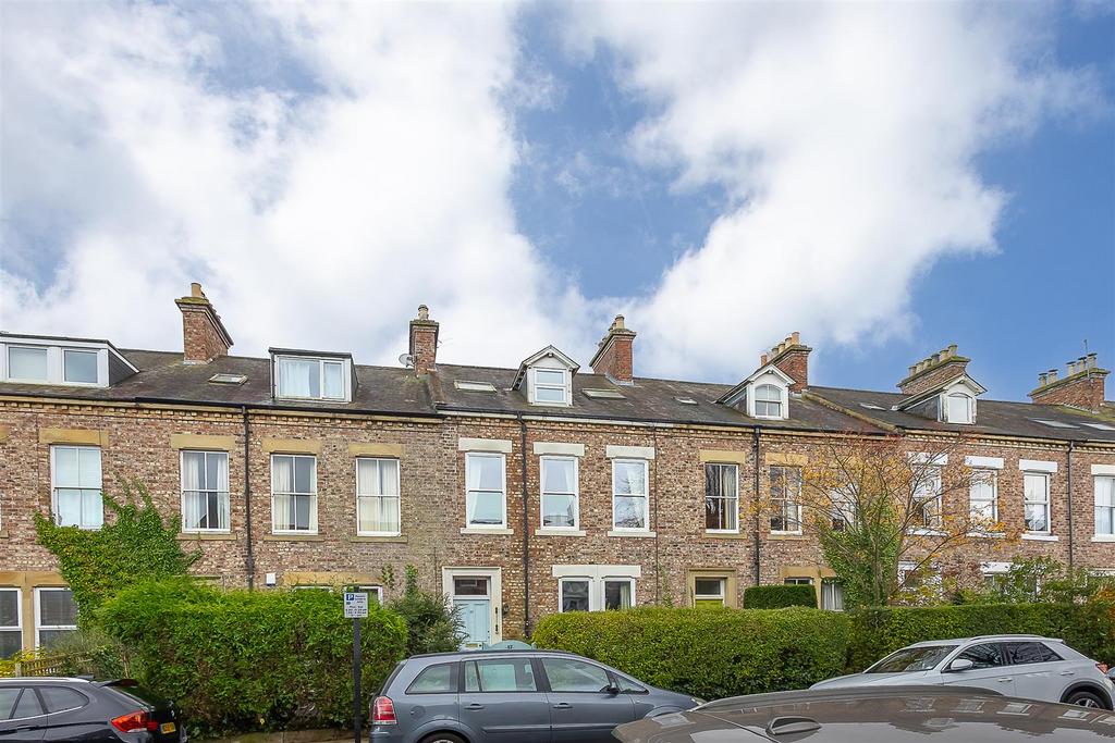 Hawthorn Road, Gosforth, Newcastle upon Tyne 5 bed terraced house for