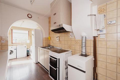 76 Elmstead Gardens, Worcester Park, KT4 7BE