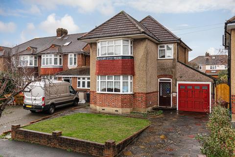 110 Seaforth Gardens, Epsom, KT19 0NP