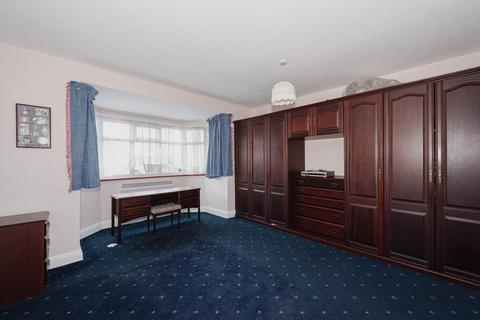 110 Seaforth Gardens, Epsom, KT19 0NP