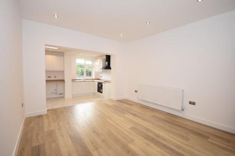 354 Ashgate Road, Chesterfield, S40 4BW