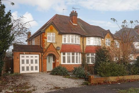 33 Mortimer Crescent, Worcester Park, KT4 7QL