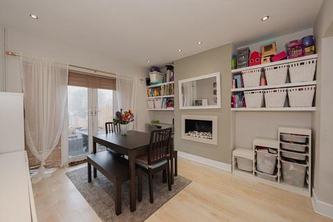 33 Mortimer Crescent, Worcester Park, KT4 7QL