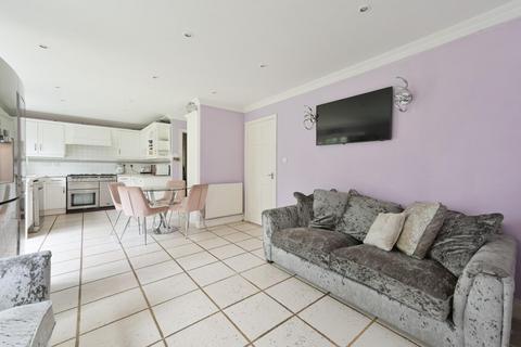 3 Bannow Close, Epsom, KT19 0TE