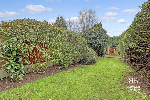 11 Waterloo Road, Ilford, IG6 2EG