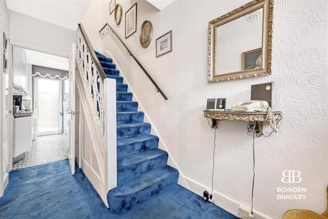 11 Waterloo Road, Ilford, IG6 2EG