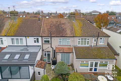 11 Waterloo Road, Ilford, IG6 2EG