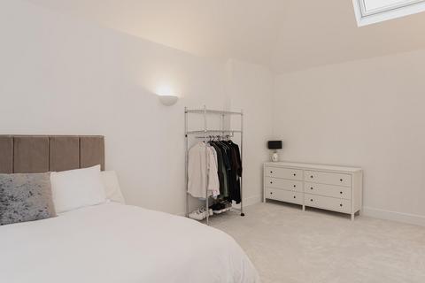 61 Preston Drive, Epsom, KT19 0AD