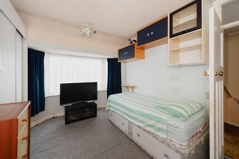 2 Kew Crescent, Cheam, Sutton, SM3 9RT