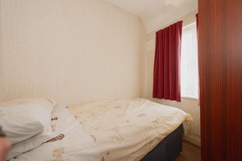 2 Kew Crescent, Cheam, Sutton, SM3 9RT
