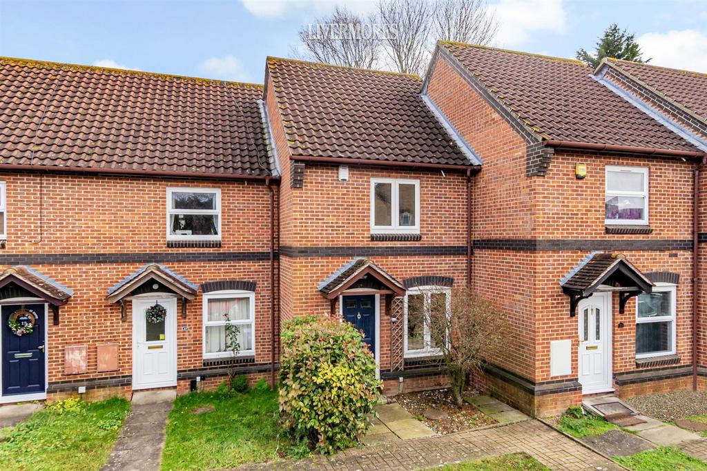 Heathlee Road, Crayford, Dartford, Kent 2 bed terraced house for sale