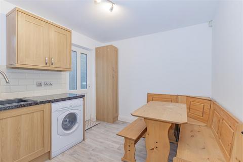 21 Heathlee Road, Crayford, Dartford, DA1 3PW