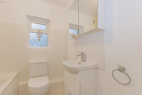 21 Heathlee Road, Crayford, Dartford, DA1 3PW