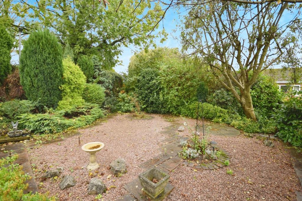 Garden 02.jpg