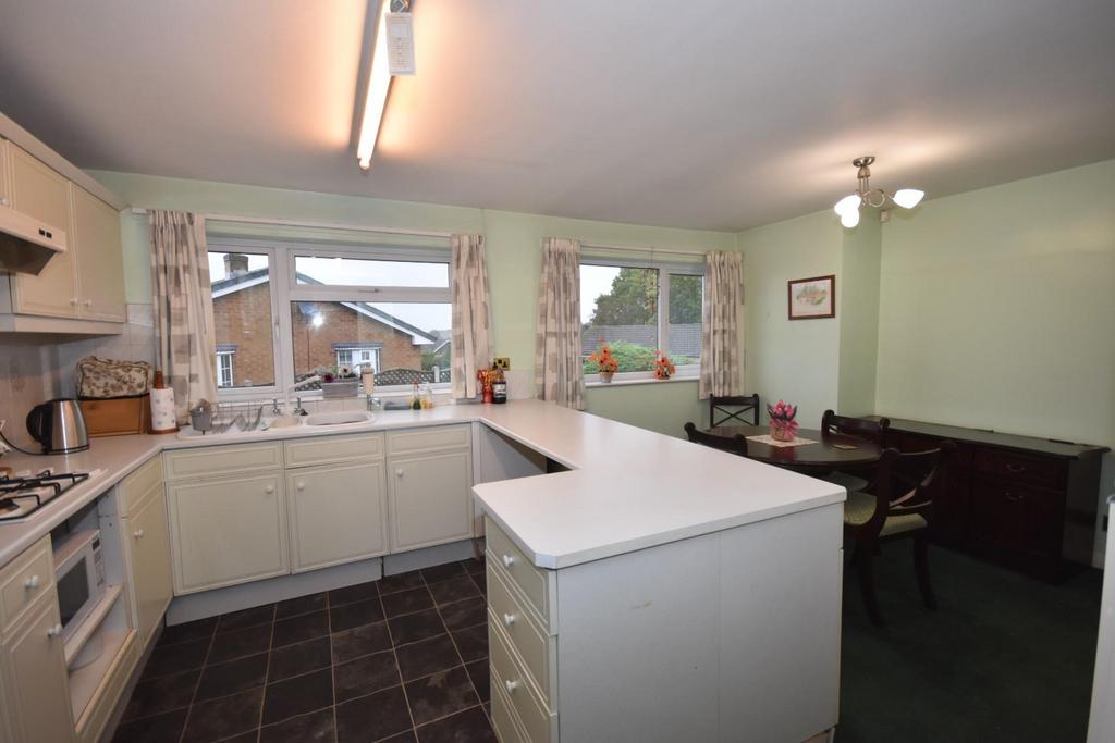 Kitchen 03.jpg