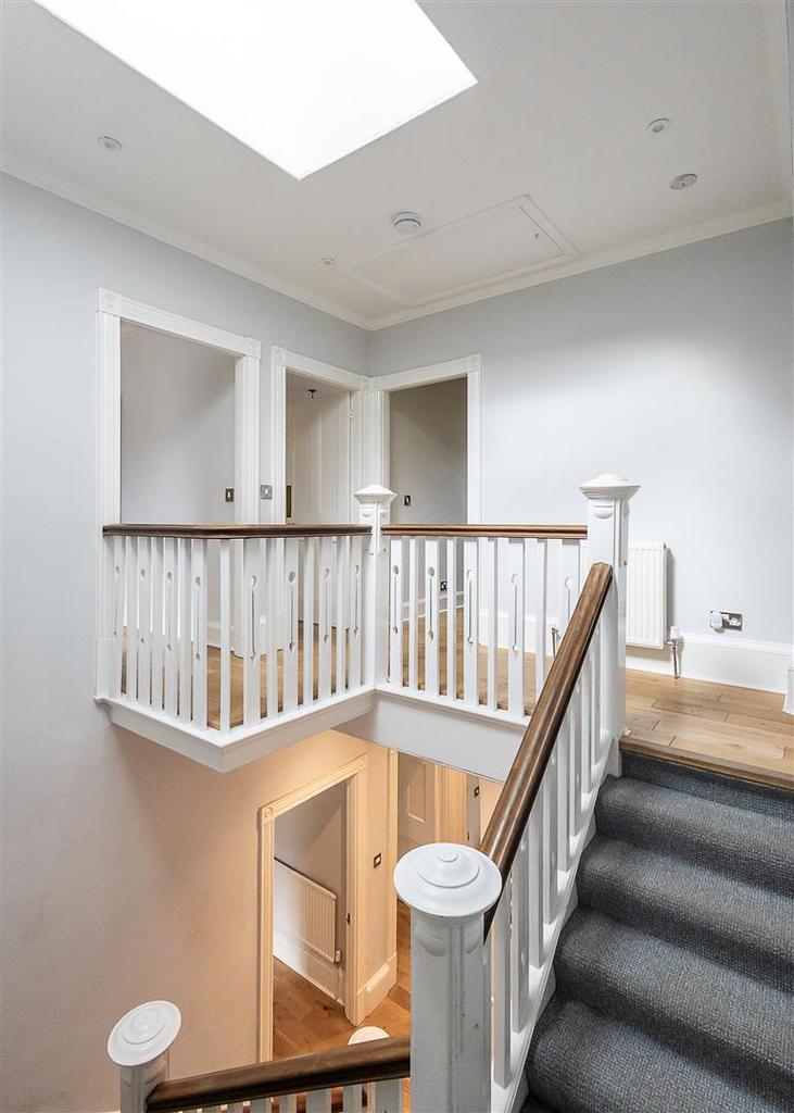 2nd Floor Landing