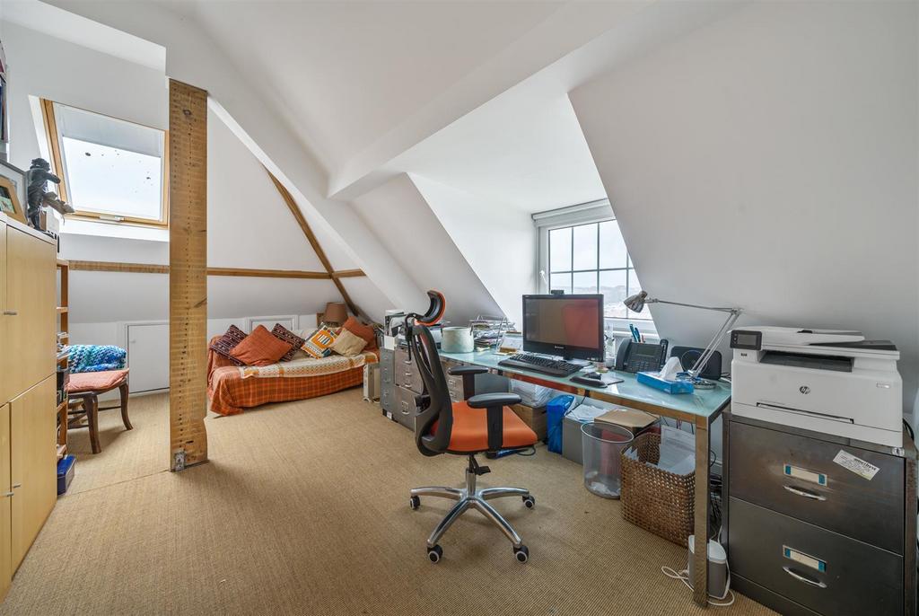 Office/bedroom