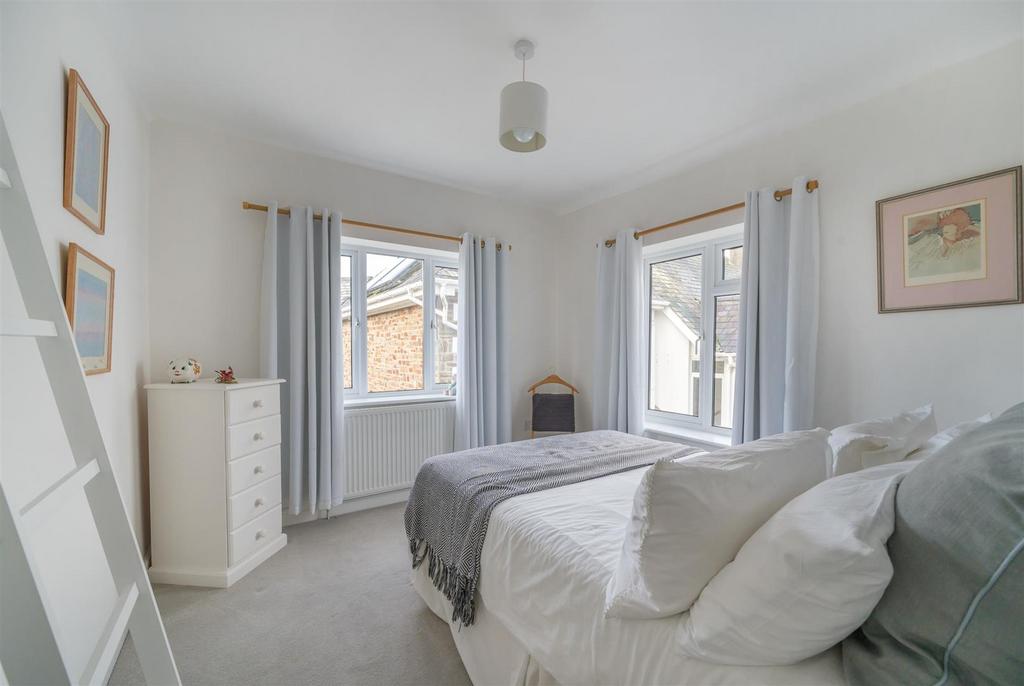 Cottage bedroom