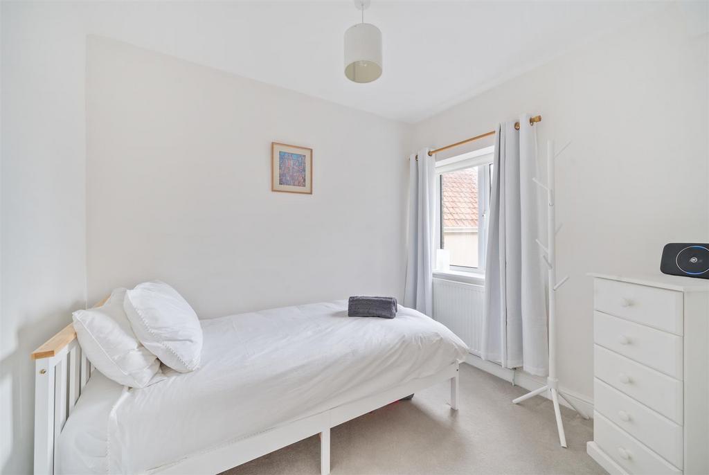 Cottage bedroom