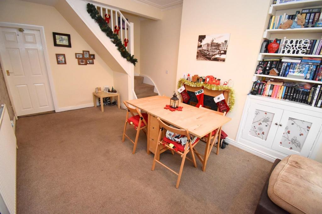 Fairfield Street, Wigston 2 bed terraced house for sale £190,000