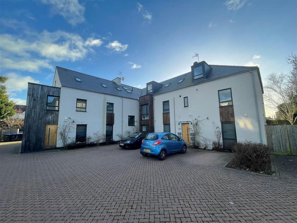 Selden Road, Worthing 1 bed flat £925 pcm (£213 pw)