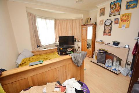 3 bedroom semi-detached house for sale, Somervell Road, South Harrow, HA2 8TZ